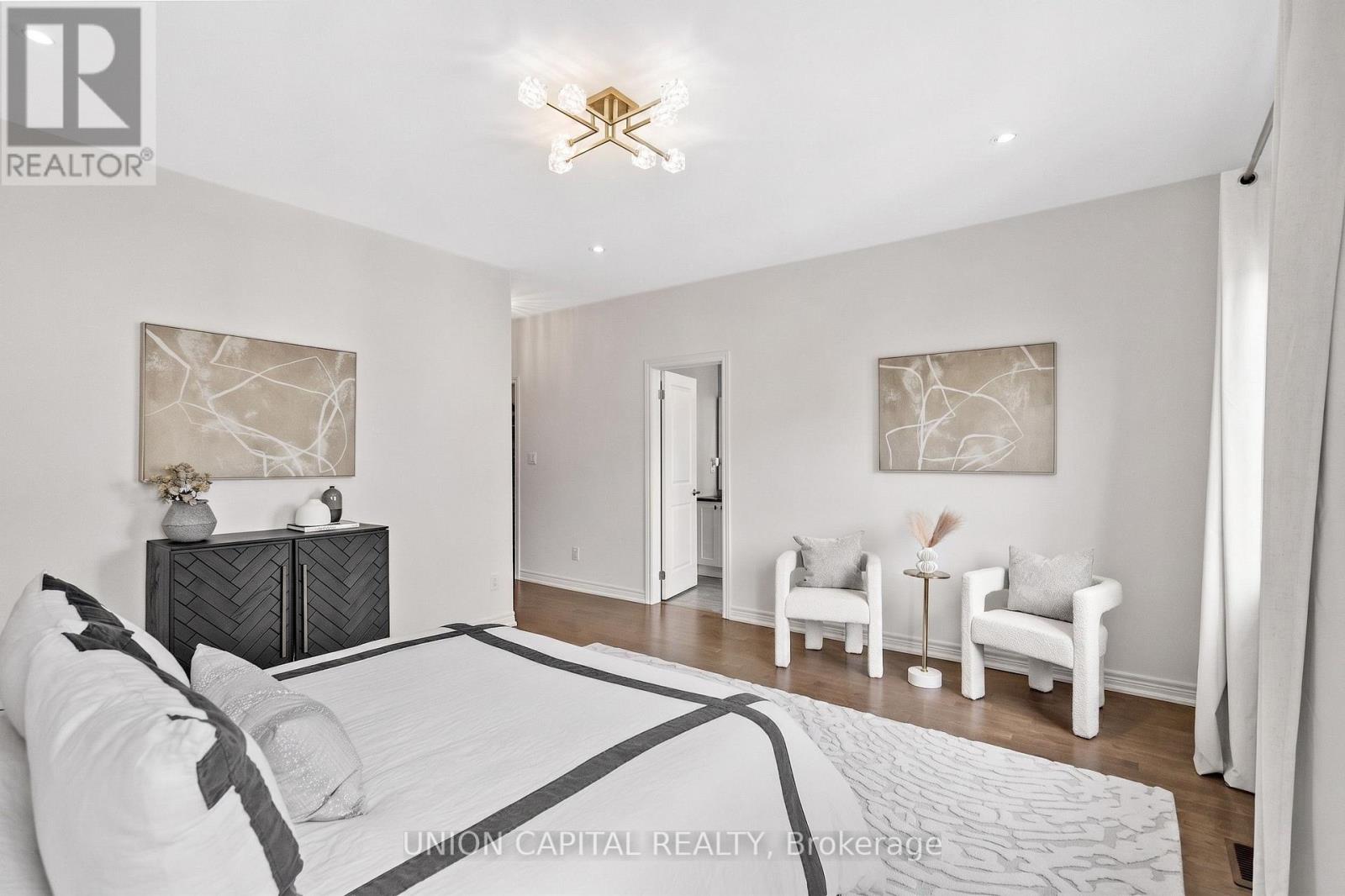 8 Protostar Avenue, Richmond Hill, Ontario  L4C 5G9 - Photo 12 - N13489554