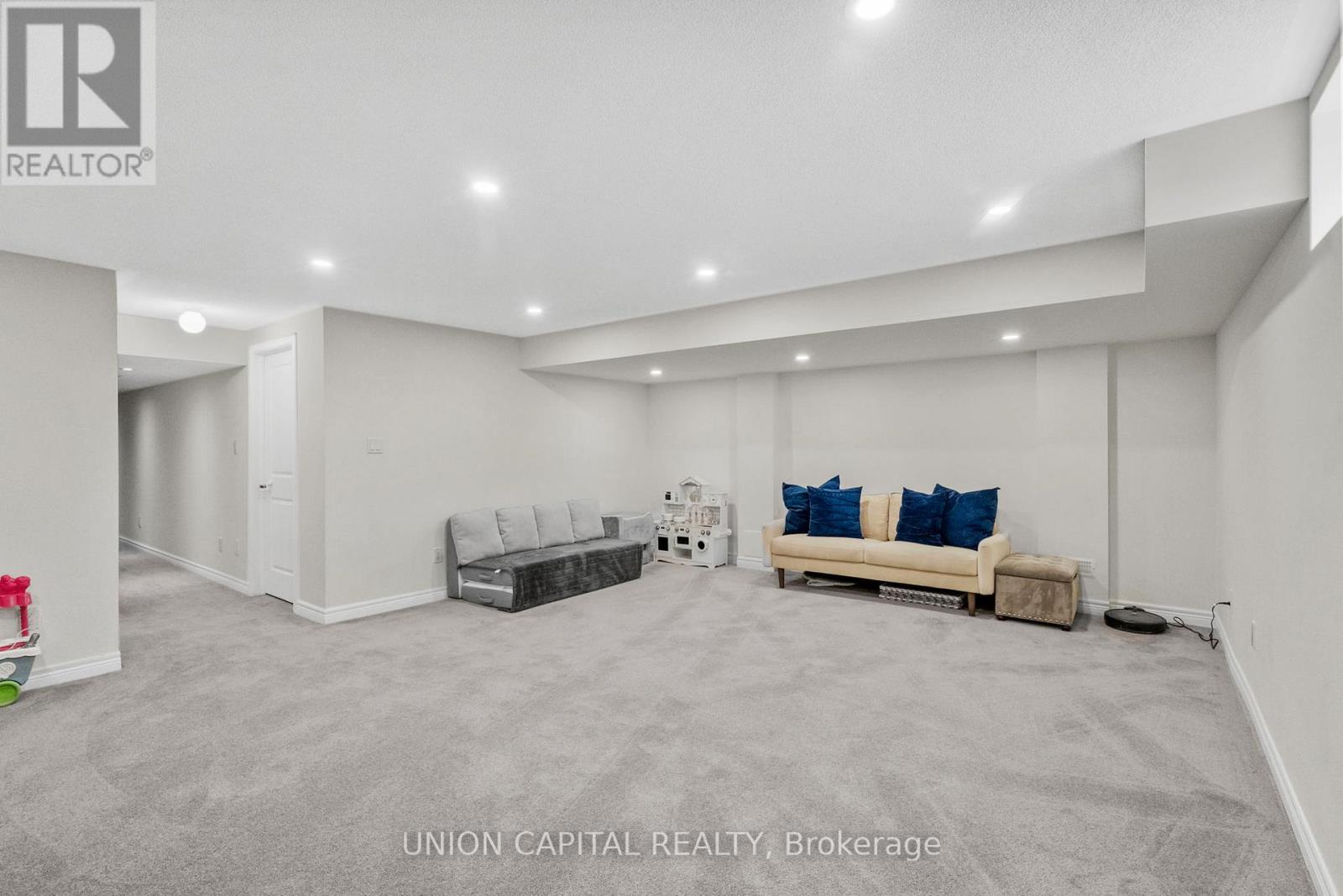 8 Protostar Avenue, Richmond Hill, Ontario  L4C 5G9 - Photo 21 - N13489554