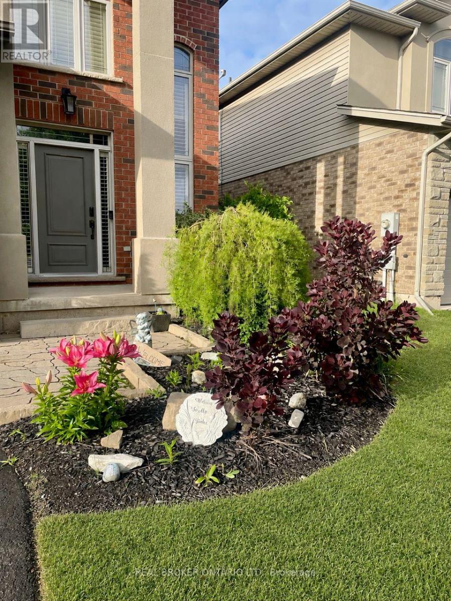 50 Gaiser Road, Welland, Ontario  L3C 0B5 - Photo 3 - X12905332