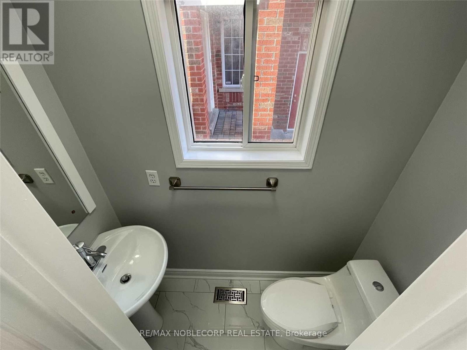 14 Cordgrass Crescent, Brampton, Ontario  L6R 1Y4 - Photo 6 - W13489566