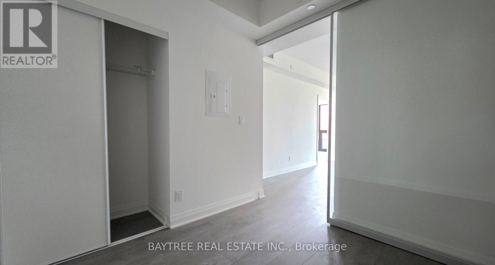 1905 - 4015 The Exchange, Mississauga, Ontario  L5B 0N9 - Photo 10 - W13489574