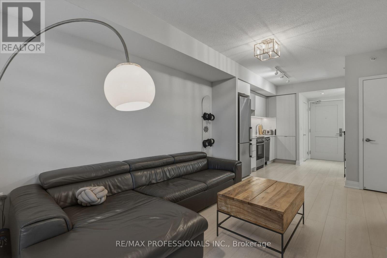 323 - 26 Gibbs Road, Toronto, Ontario  M9B 6L6 - Photo 11 - W13489634