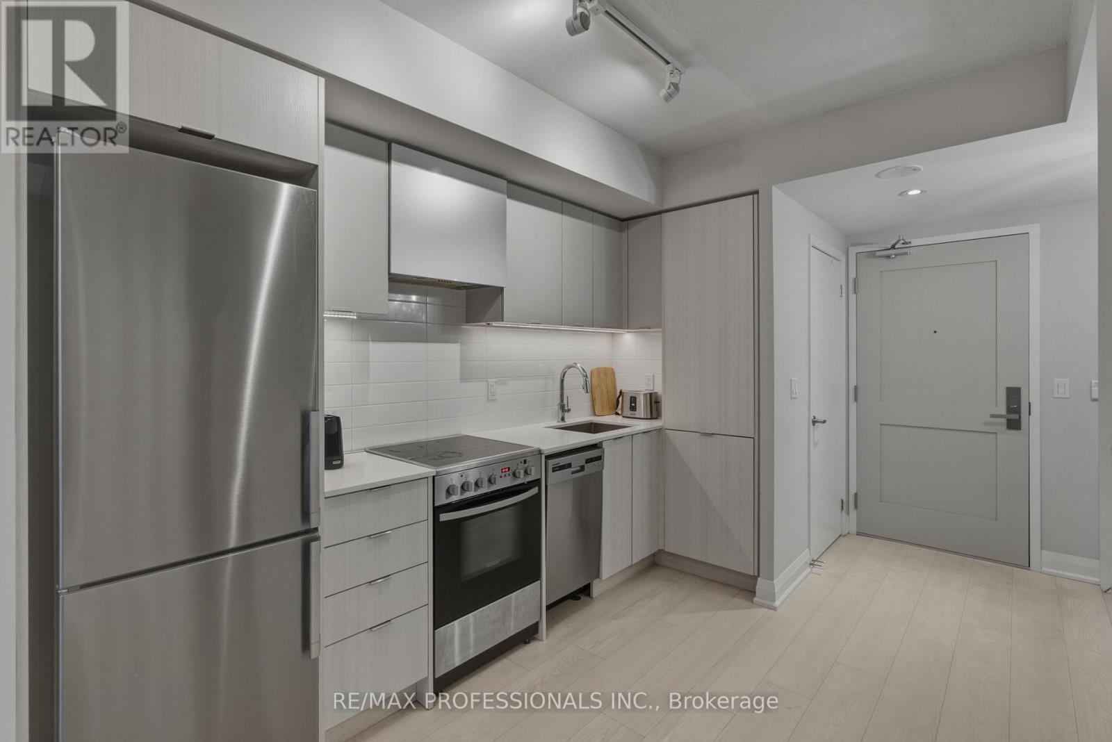 323 - 26 Gibbs Road, Toronto, Ontario  M9B 6L6 - Photo 14 - W13489634