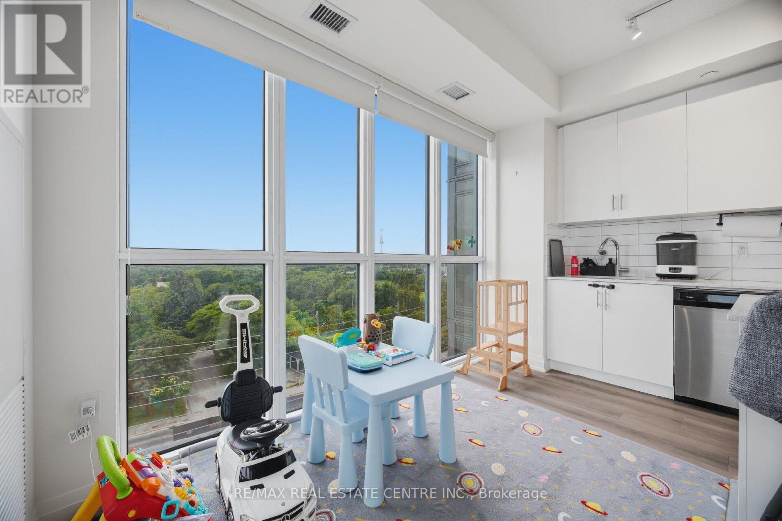 618 - 509 Dundas Street W, Oakville, Ontario  L6M 5P4 - Photo 17 - W13489686