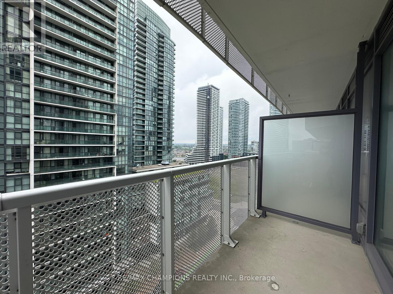 1402 - 4065 Confederation Parkway, Mississauga, Ontario  L5B 0L4 - Photo 14 - W13489748