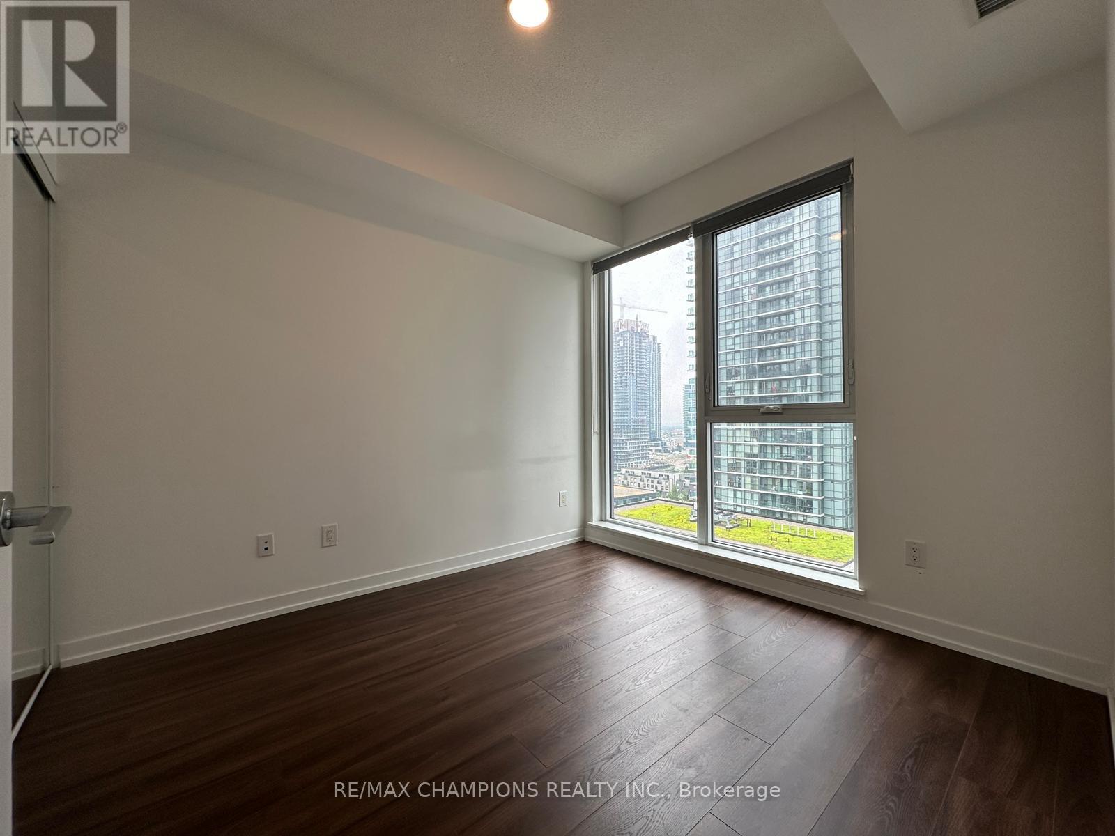 1402 - 4065 Confederation Parkway, Mississauga, Ontario  L5B 0L4 - Photo 9 - W13489748