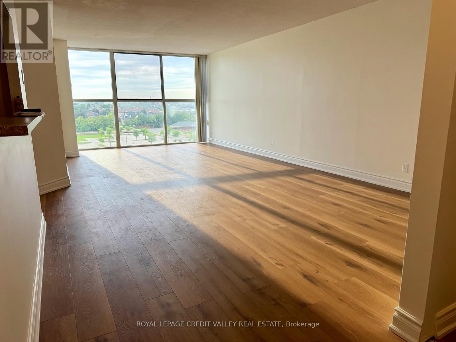 903 - 25 Trailwood Drive, Mississauga, Ontario  L4Z 3K9 - Photo 2 - W13489874