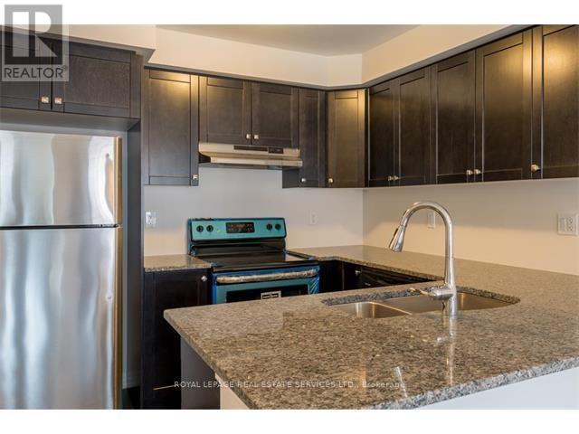 229 Ellen Davidson Drive, Oakville, Ontario  L6M 0V1 - Photo 8 - W13489894