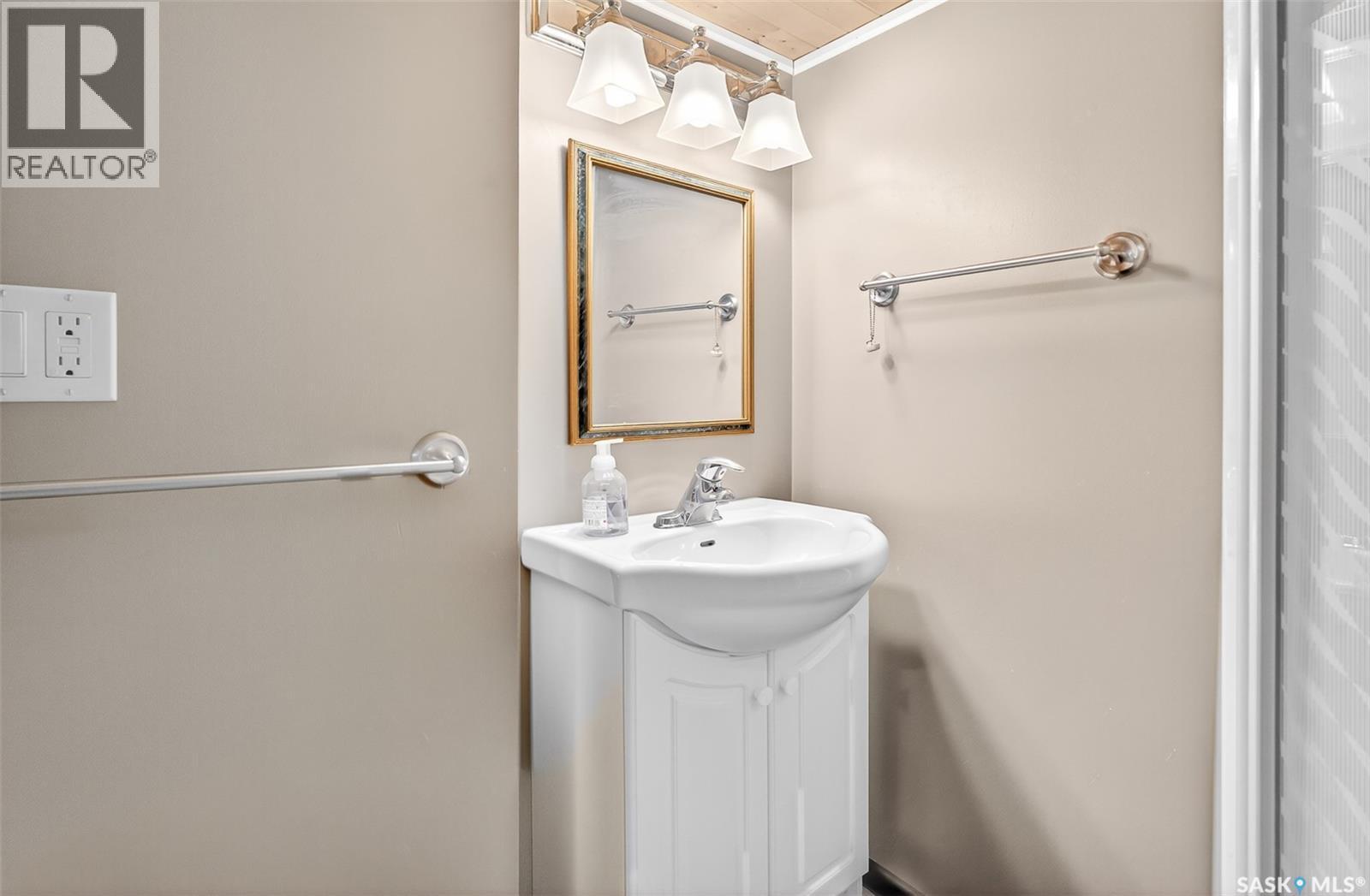 524 Saskatchewan Street W, Moose Jaw, Saskatchewan  S6H 0V5 - Photo 38 - SK040695