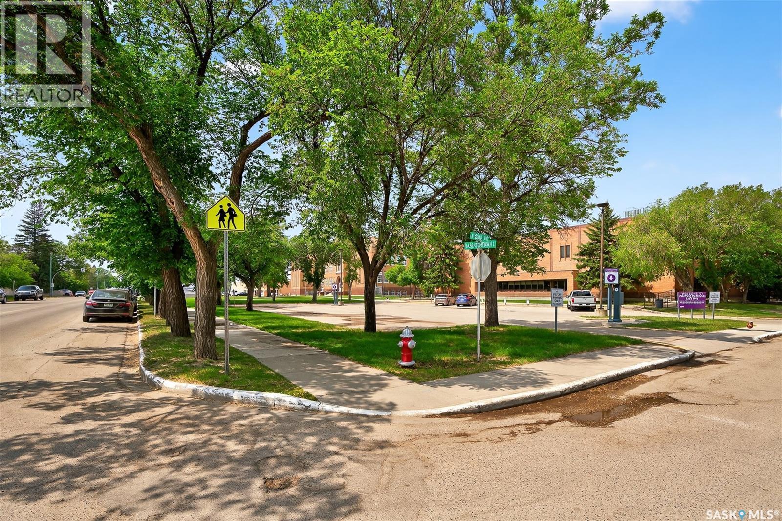 524 Saskatchewan Street W, Moose Jaw, Saskatchewan  S6H 0V5 - Photo 4 - SK040695