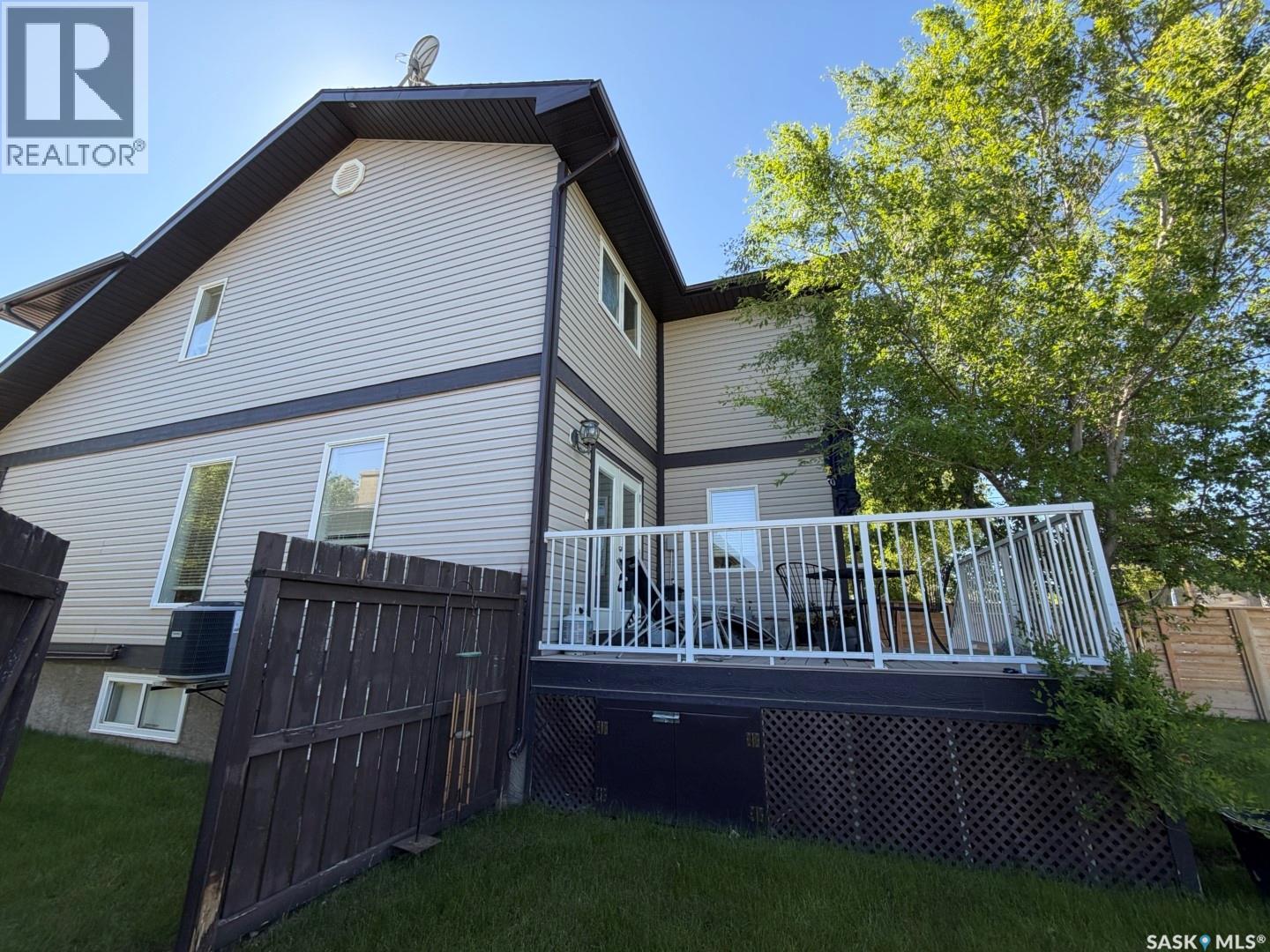 725 Centre Street, Shaunavon, Saskatchewan  S0N 0M0 - Photo 24 - SK040681