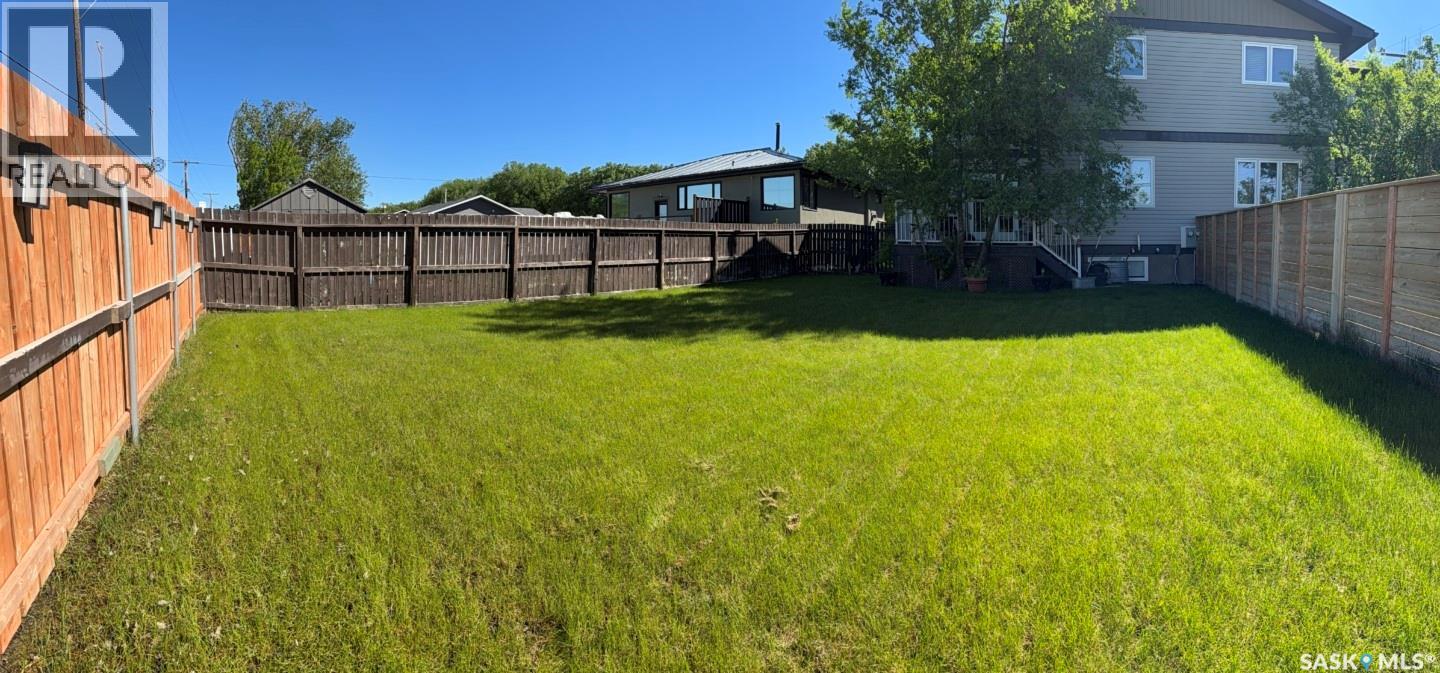 725 Centre Street, Shaunavon, Saskatchewan  S0N 0M0 - Photo 27 - SK040681
