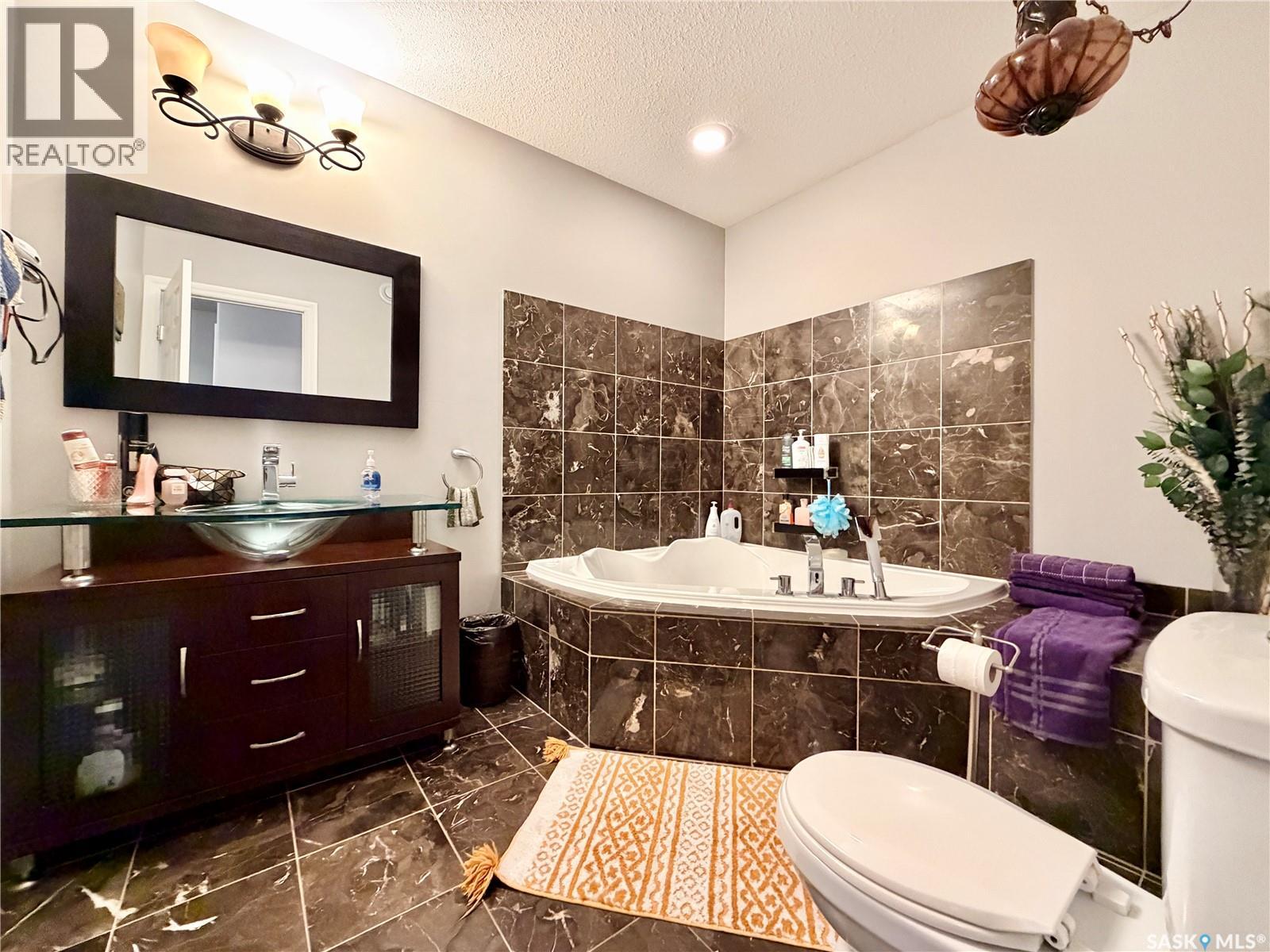 2326 Buhler Bay, North Battleford, Saskatchewan  S9A 1J2 - Photo 13 - SK040642