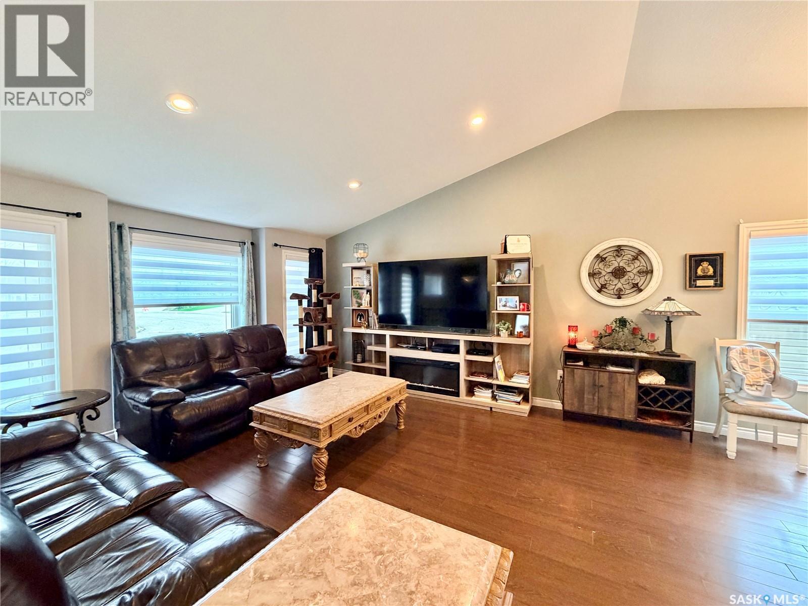 2326 Buhler Bay, North Battleford, Saskatchewan  S9A 1J2 - Photo 3 - SK040642