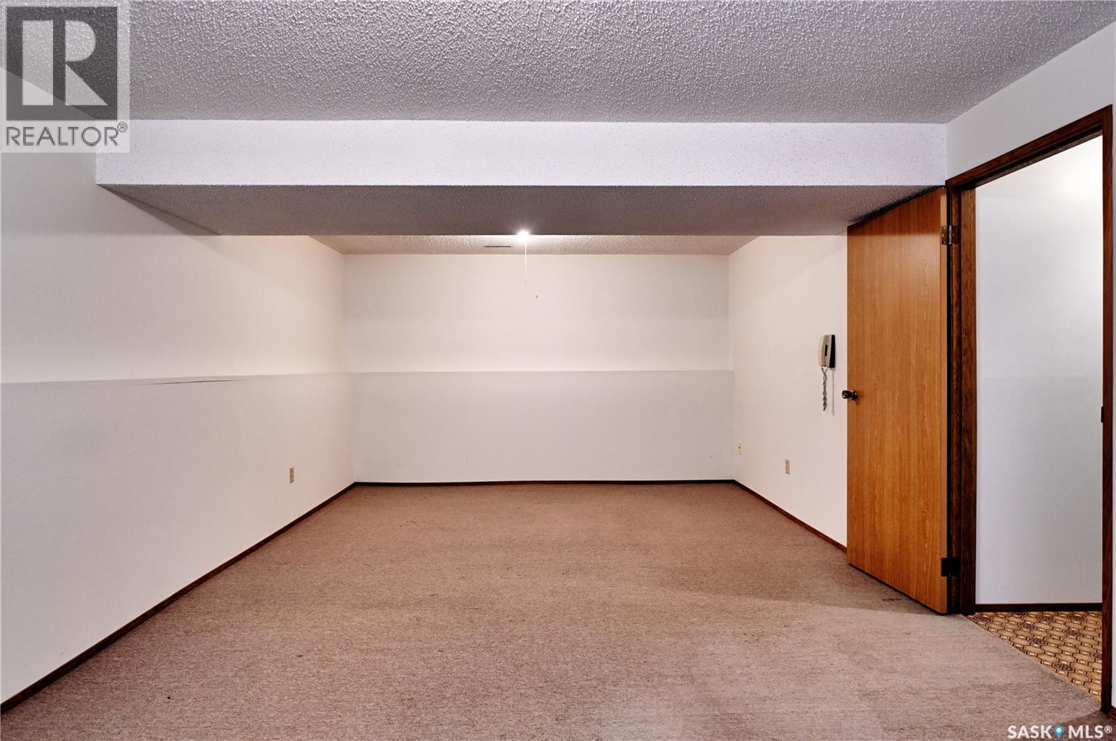 50 Robinson Crescent, Saskatoon, Saskatchewan  S7L 6N9 - Photo 15 - SK040600