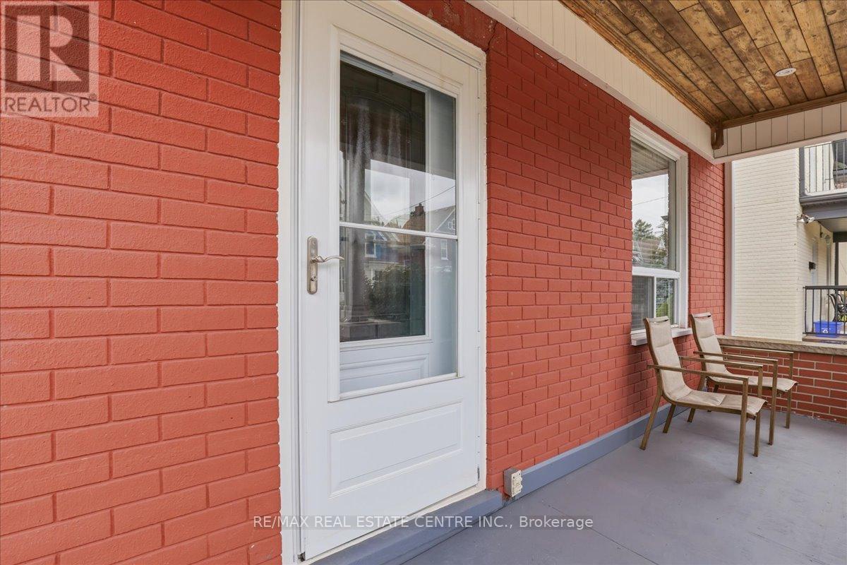 140 Peter Street, Kitchener, Ontario  N2G 3K5 - Photo 3 - X13489714