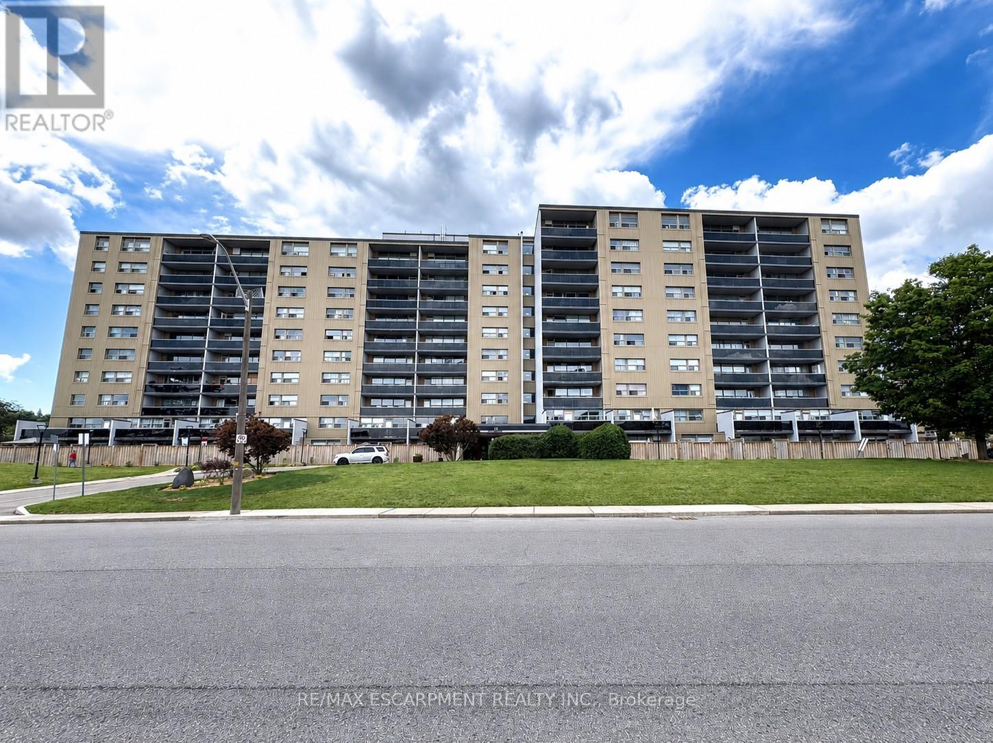 514 - 15 ALBRIGHT ROAD, Hamilton, Ontario