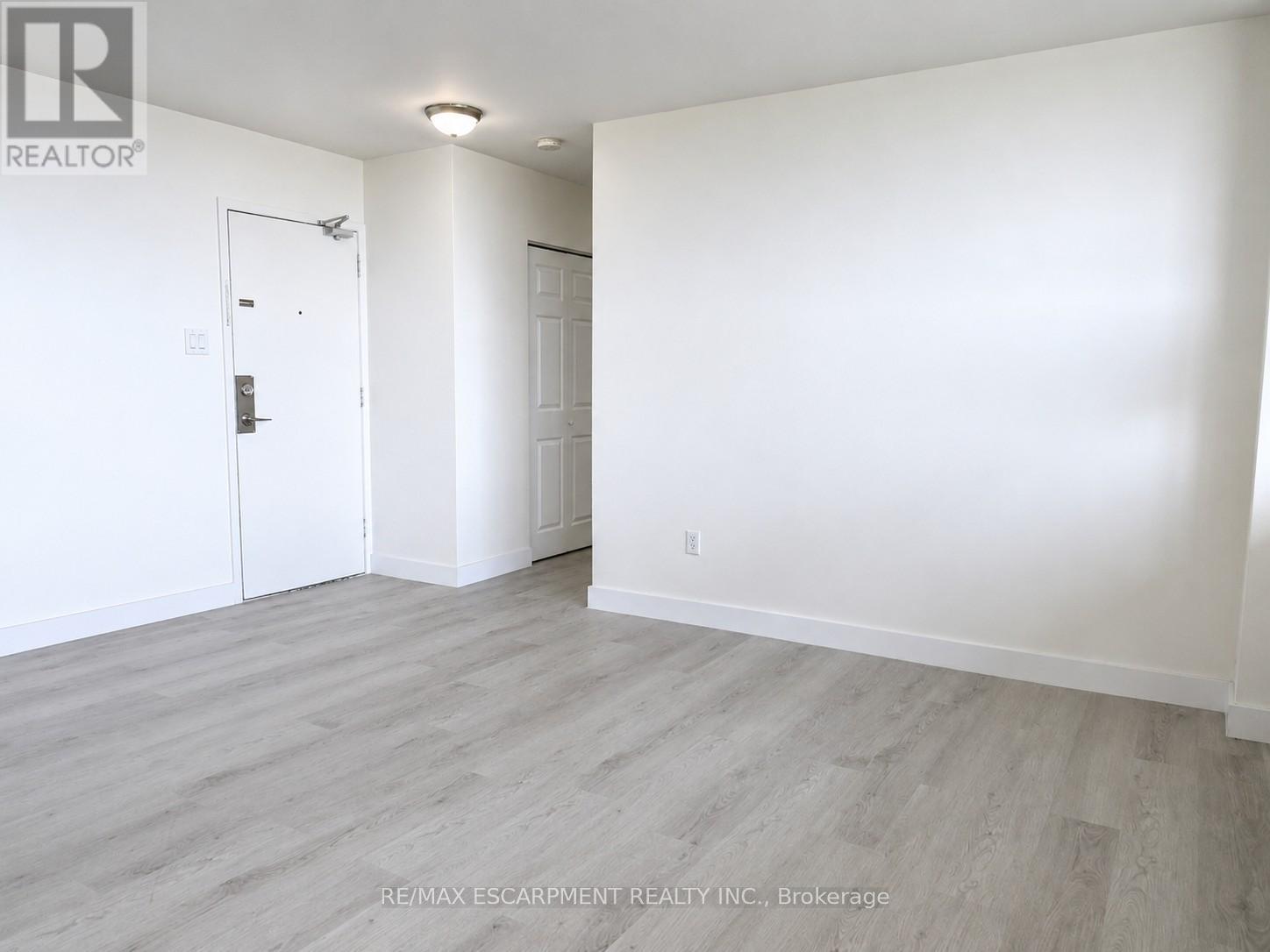 514 - 15 Albright Road, Hamilton, Ontario  L8K 5J2 - Photo 5 - X13489776