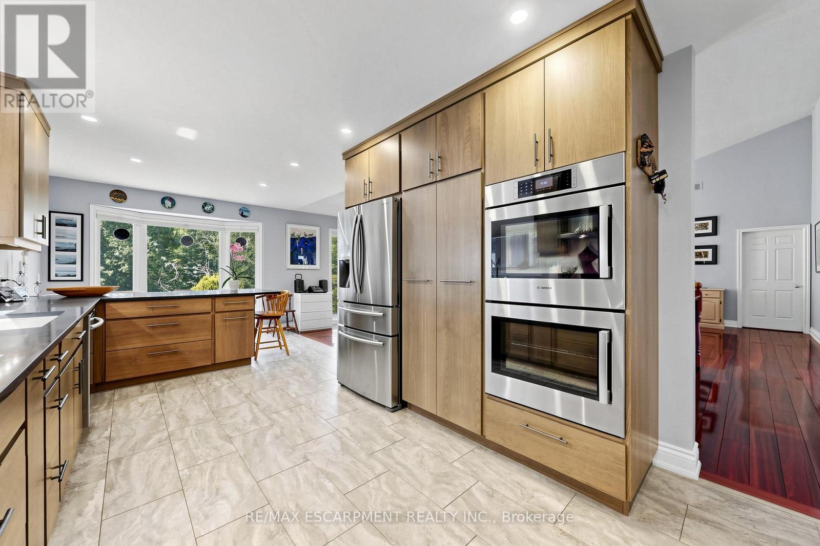 17 Flanders Drive, Hamilton, Ontario  L8B 0G6 - Photo 17 - X13489854