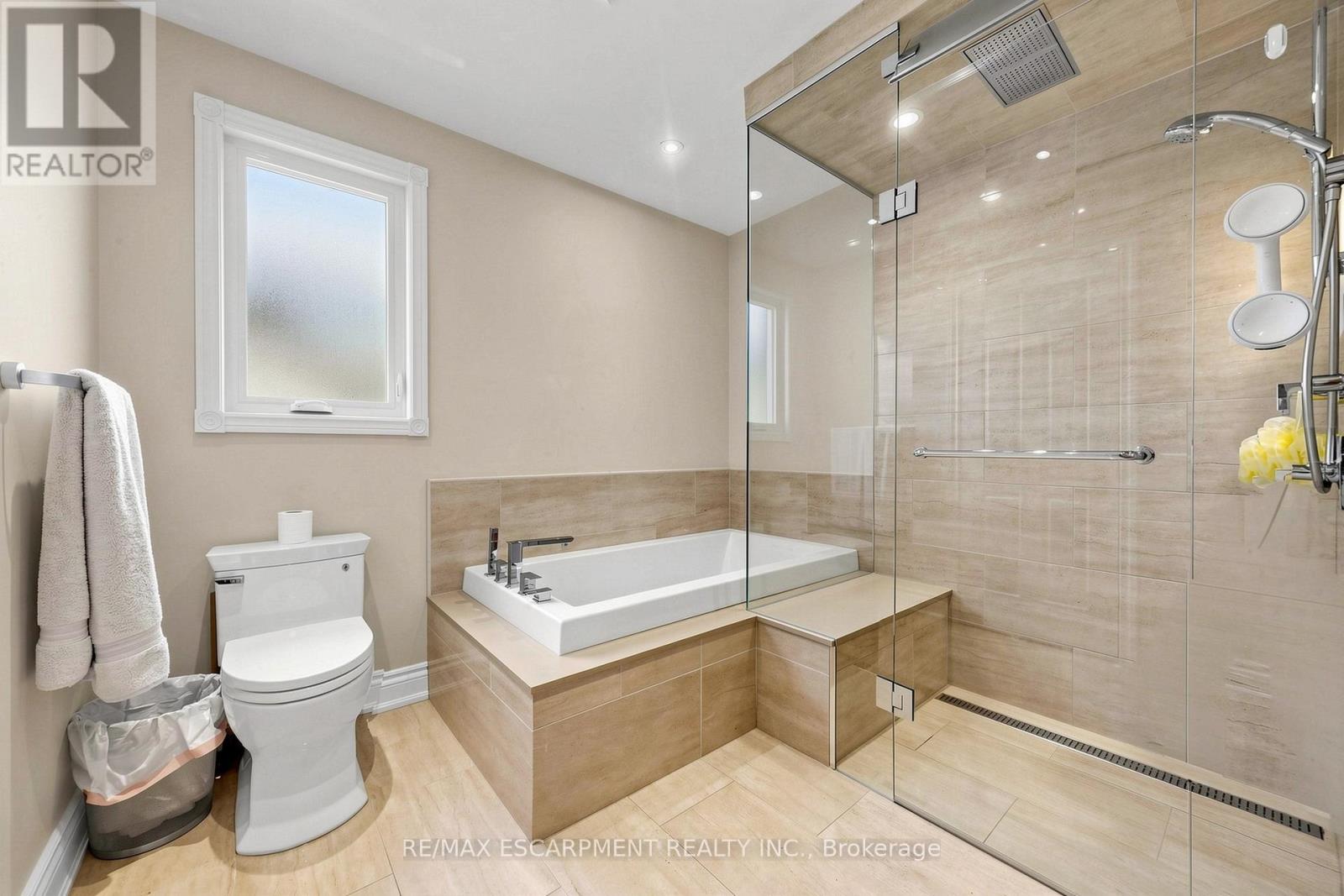 17 Flanders Drive, Hamilton, Ontario  L8B 0G6 - Photo 21 - X13489854