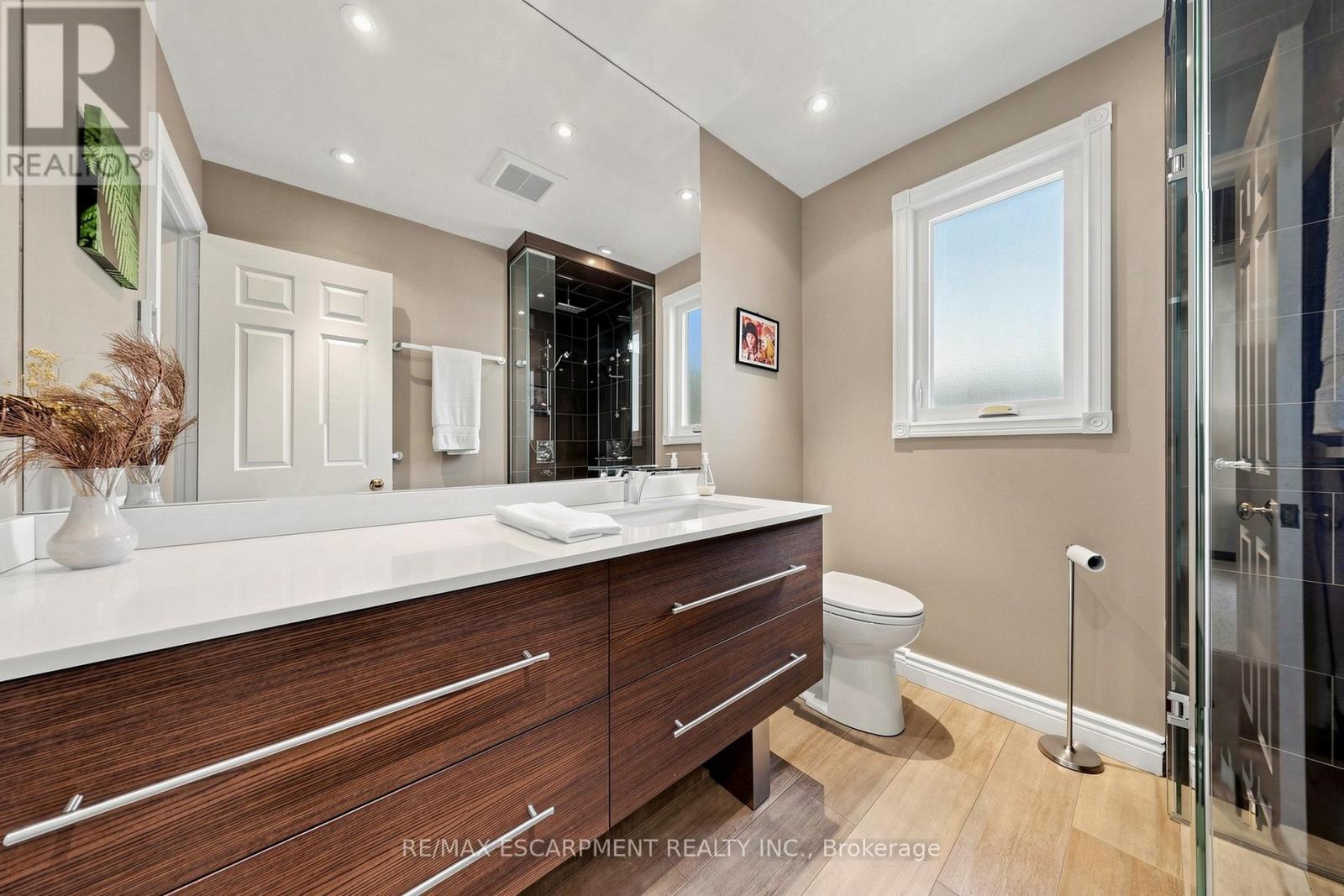 17 Flanders Drive, Hamilton, Ontario  L8B 0G6 - Photo 24 - X13489854