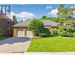 17 FLANDERS DRIVE, Hamilton, Ontario