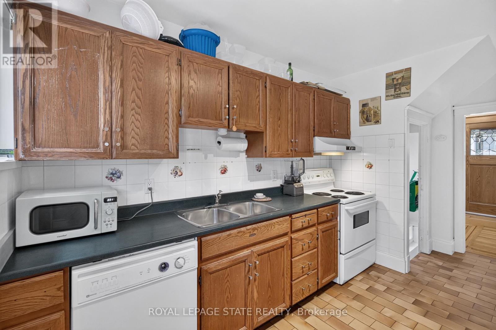 111 South Oval, Hamilton, Ontario  L8S 1R2 - Photo 15 - X13489918