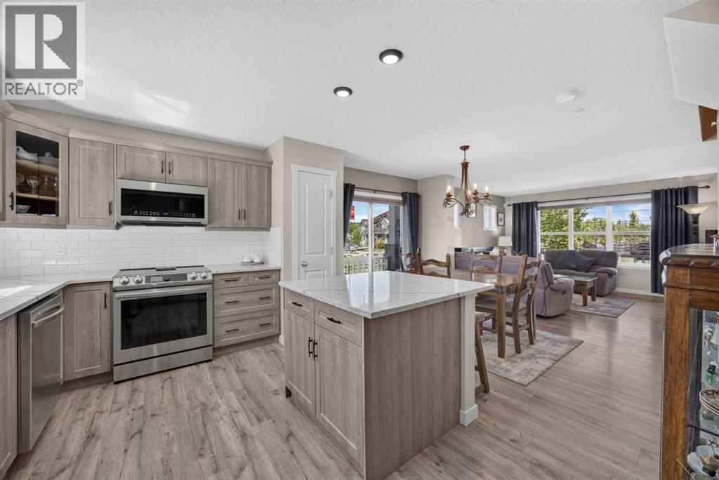 124 Sunvalley Road, Cochrane, Alberta  T4C 0X8 - Photo 19 - A2324126