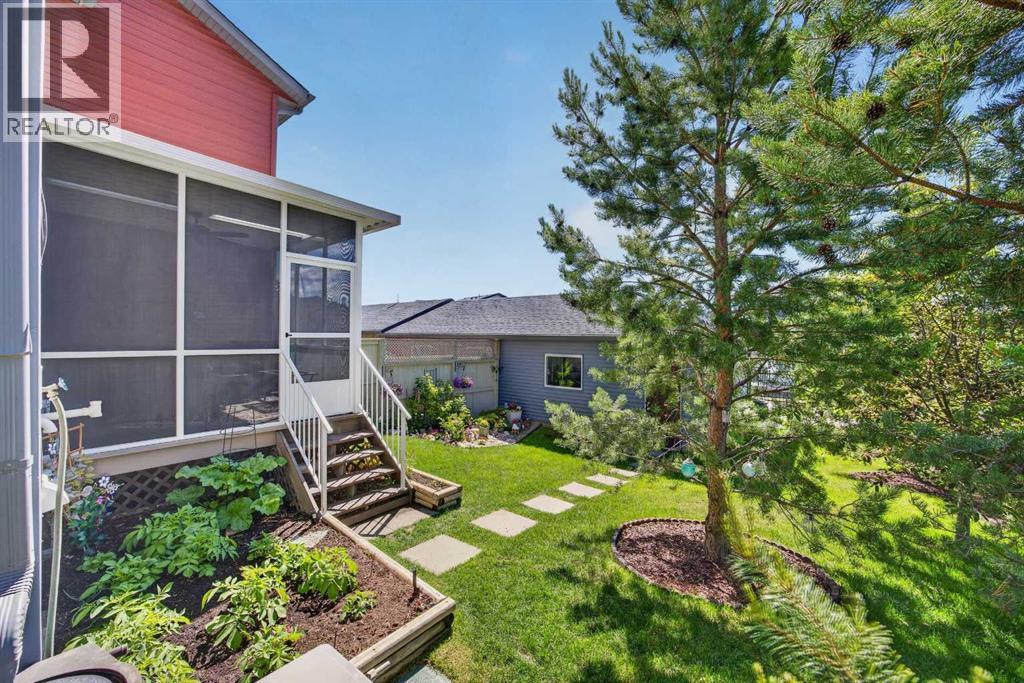 124 Sunvalley Road, Cochrane, Alberta  T4C 0X8 - Photo 42 - A2324126