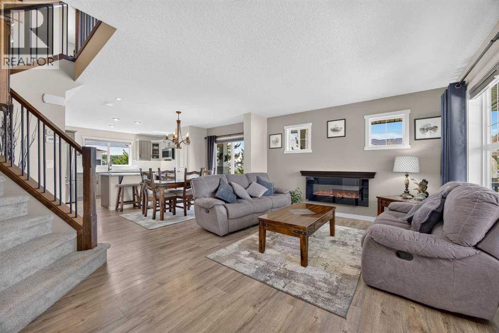 124 Sunvalley Road, Cochrane, Alberta  T4C 0X8 - Photo 6 - A2324126
