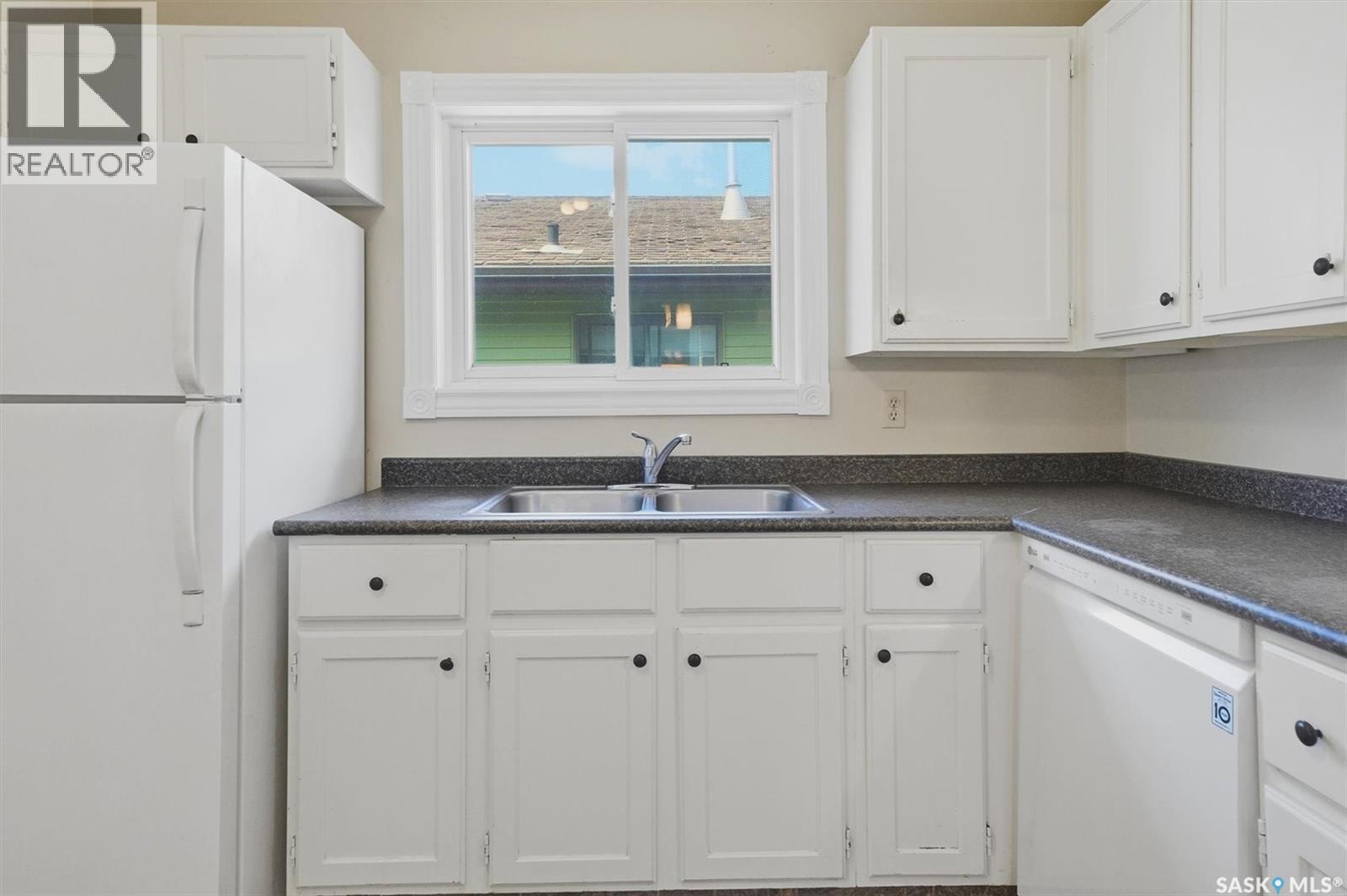 241-239 Molloy Street, Saskatoon, Saskatchewan  S7K 6J3 - Photo 11 - SK040657