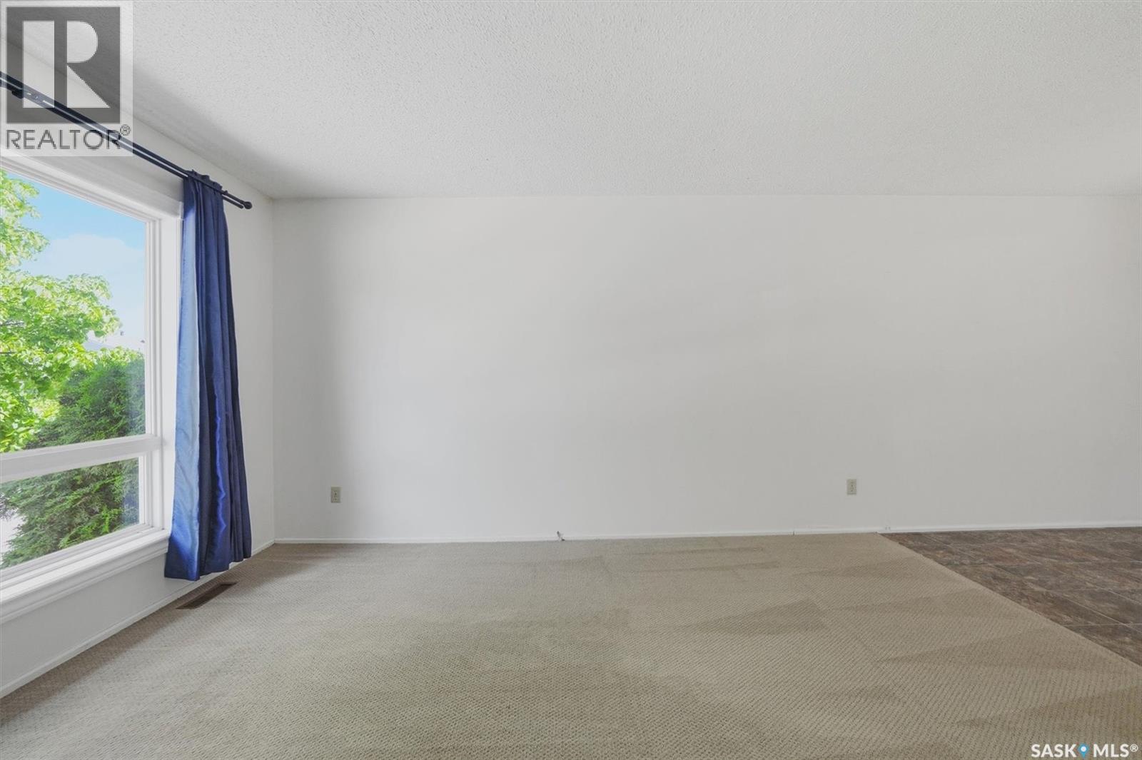 241-239 Molloy Street, Saskatoon, Saskatchewan  S7K 6J3 - Photo 7 - SK040657