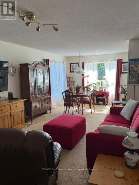 164 58th Street S, Wasaga Beach, Ontario  L9Z 1N9 - Photo 3 - S13490098