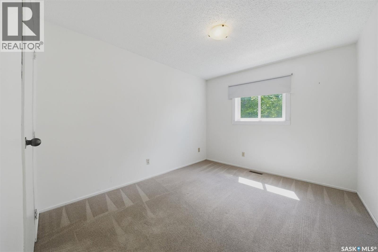241-239 Molloy Street, Saskatoon, Saskatchewan  S7K 6J3 - Photo 12 - SK040657