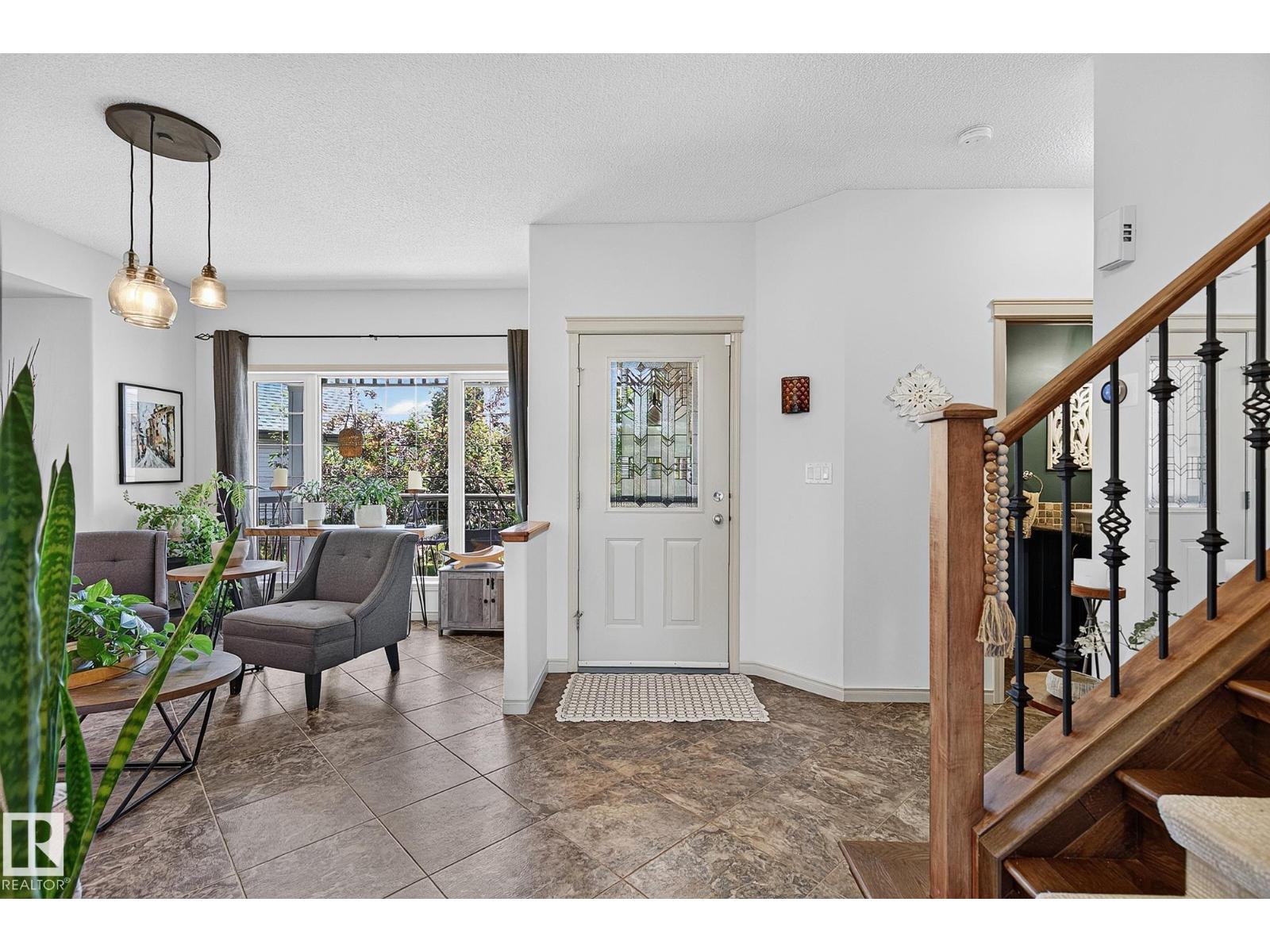 163 Galland Cr NW, Edmonton, Alberta  T5T 6P4 - Photo 2 - E4495649