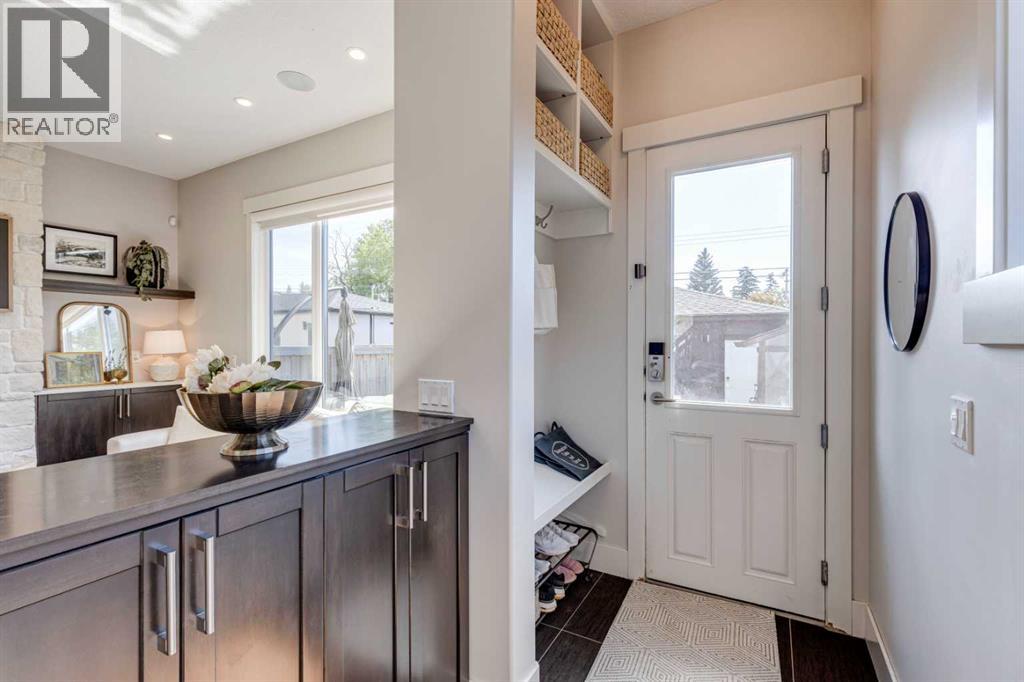 921 42 Street Sw, Calgary, Alberta  T3C 1Y9 - Photo 12 - A2323051