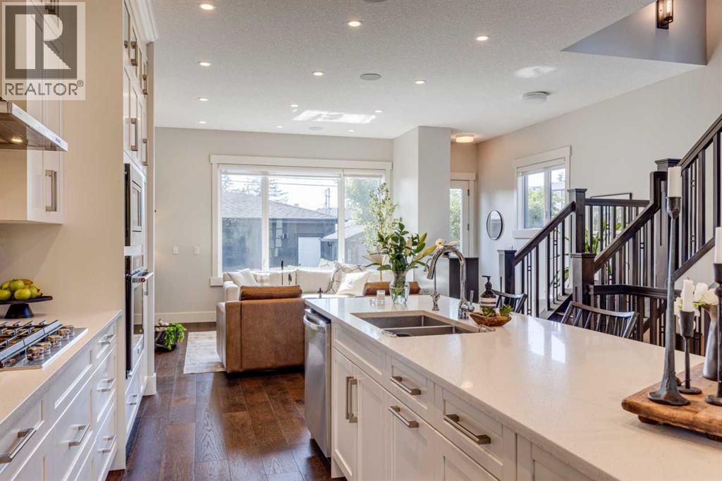 921 42 Street Sw, Calgary, Alberta  T3C 1Y9 - Photo 9 - A2323051