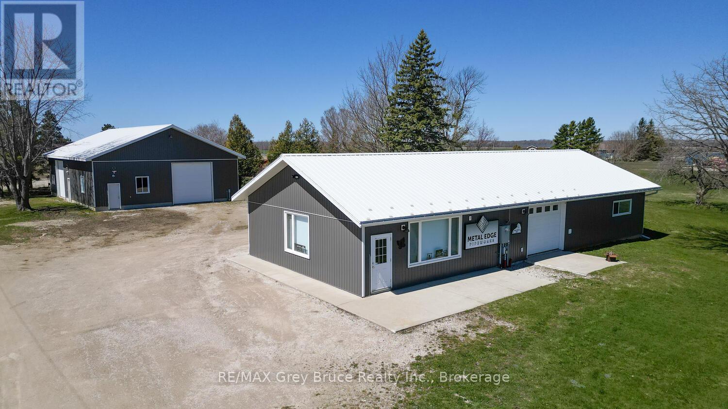 2847 Highway 6, Northern Bruce Peninsula, Ontario  N0H 1W0 - Photo 3 - X13490004