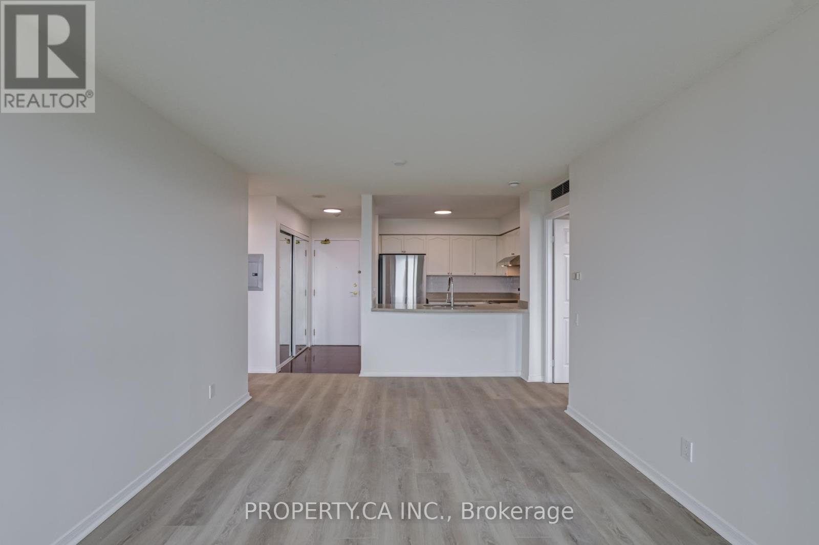 2309 - 8 Hillcrest Avenue, Toronto (Willowdale East), Ontario  M2N 6Y6 - Photo 8 - C13490100
