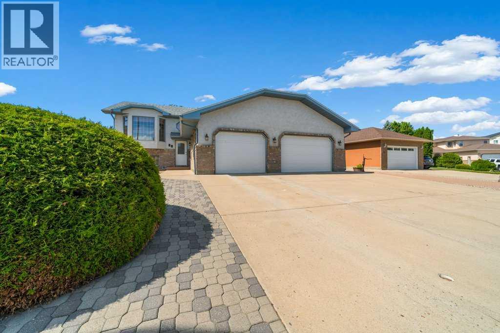 48 Park Meadows Court Se, Medicine Hat, Alberta  T1B 4C3 - Photo 1 - A2323896