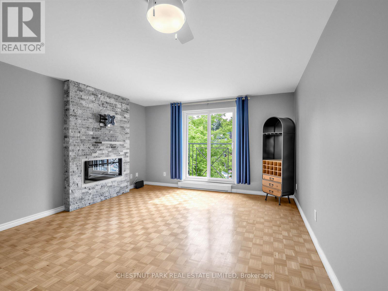 3 - 880 Broadview Avenue, Toronto (Playter Estates-Danforth), Ontario  M4K 2R1 - Photo 10 - E13490116