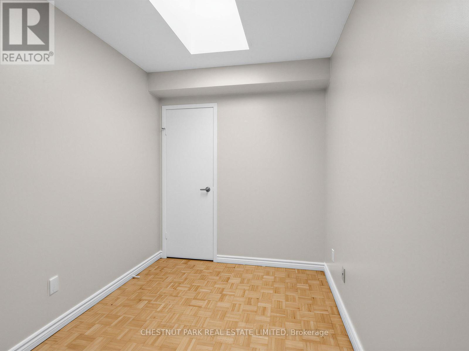 3 - 880 Broadview Avenue, Toronto (Playter Estates-Danforth), Ontario  M4K 2R1 - Photo 17 - E13490116