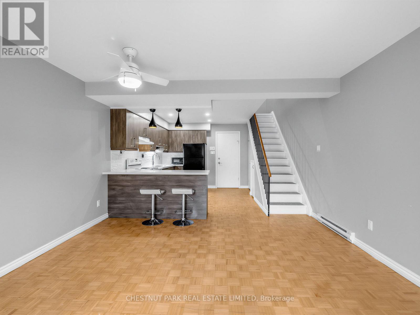 3 - 880 Broadview Avenue, Toronto (Playter Estates-Danforth), Ontario  M4K 2R1 - Photo 6 - E13490116