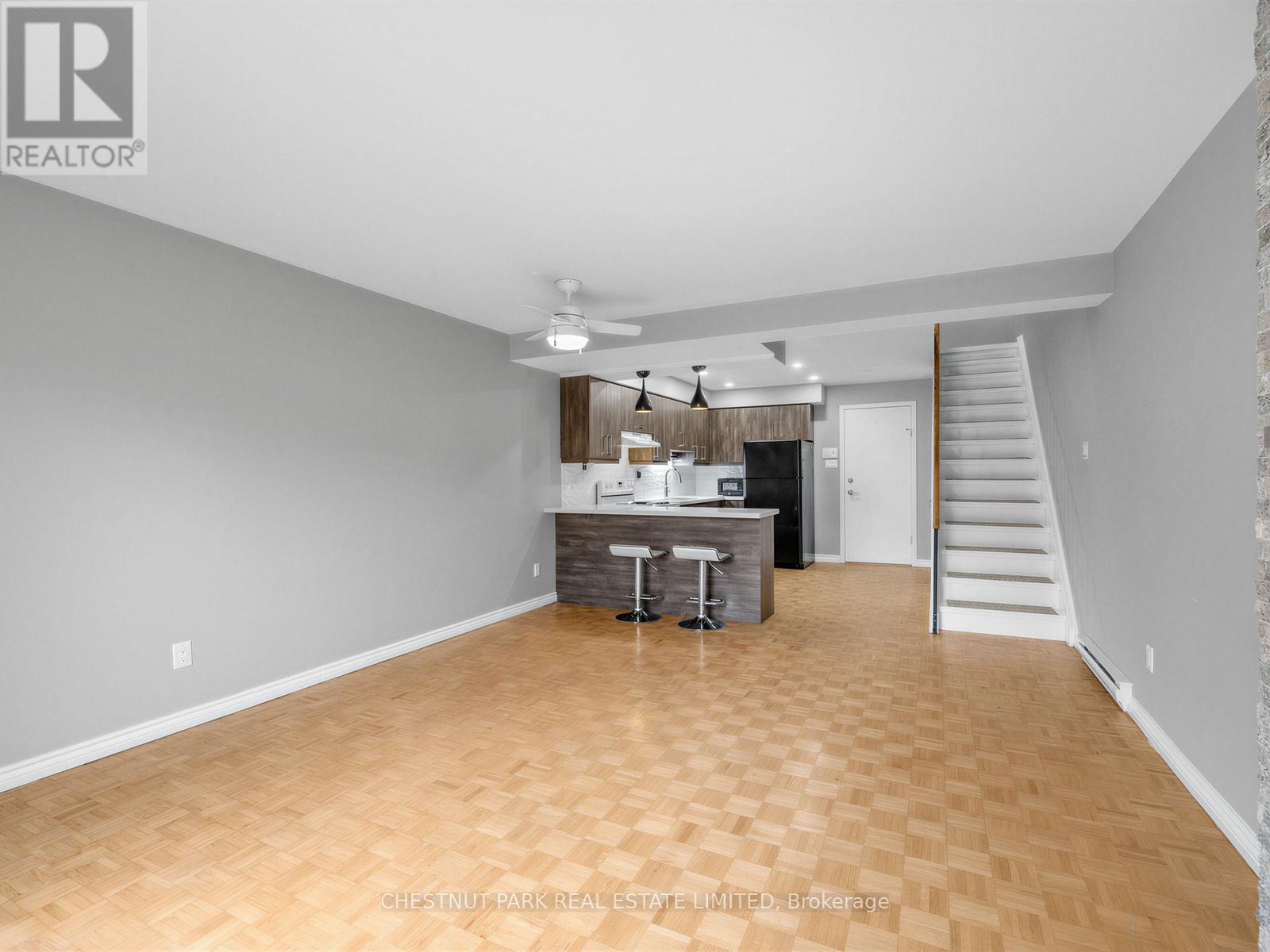 3 - 880 Broadview Avenue, Toronto (Playter Estates-Danforth), Ontario  M4K 2R1 - Photo 8 - E13490116