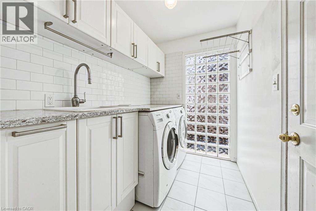 21 Moss Boulevard, Dundas, Ontario  L9H 6S3 - Photo 17 - 40842727