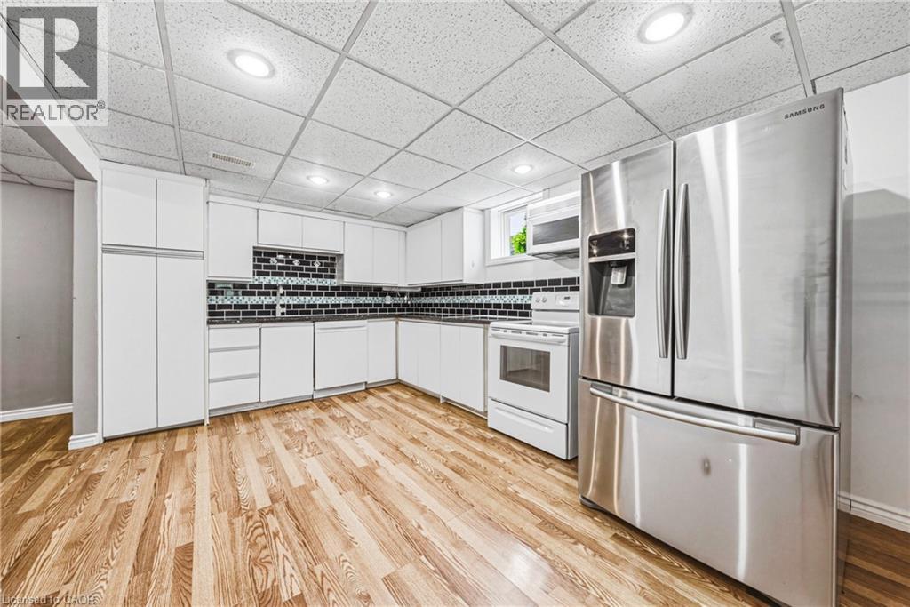 21 Moss Boulevard, Dundas, Ontario  L9H 6S3 - Photo 30 - 40842727