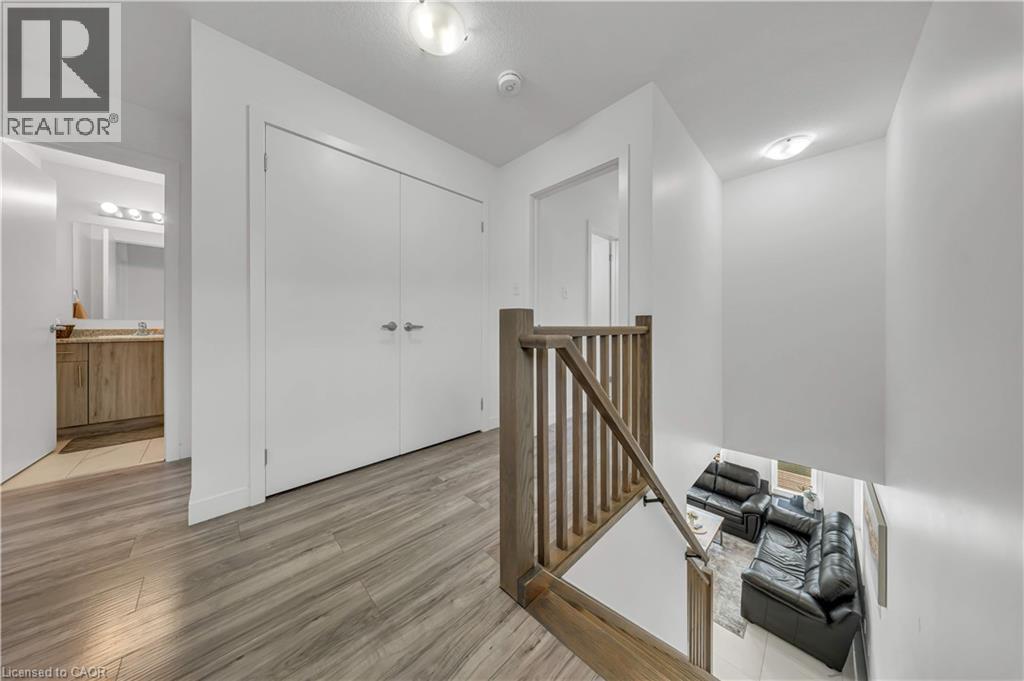 13 Pony Way, Kitchener, Ontario  N2R 0R8 - Photo 19 - 40842050
