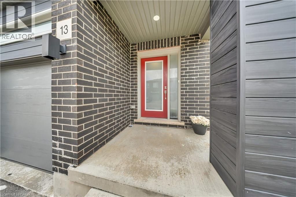 13 Pony Way, Kitchener, Ontario  N2R 0R8 - Photo 4 - 40842050