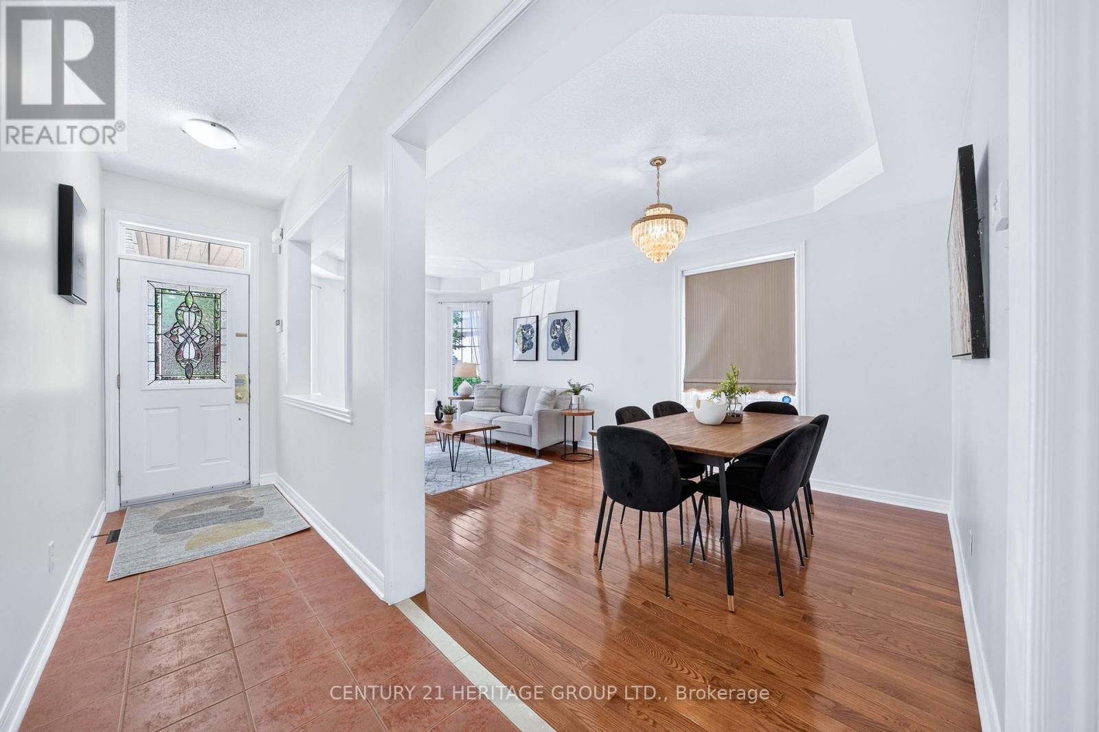 161 Alfred Smith Way, Newmarket, Ontario  L3X 3C2 - Photo 3 - N13490022