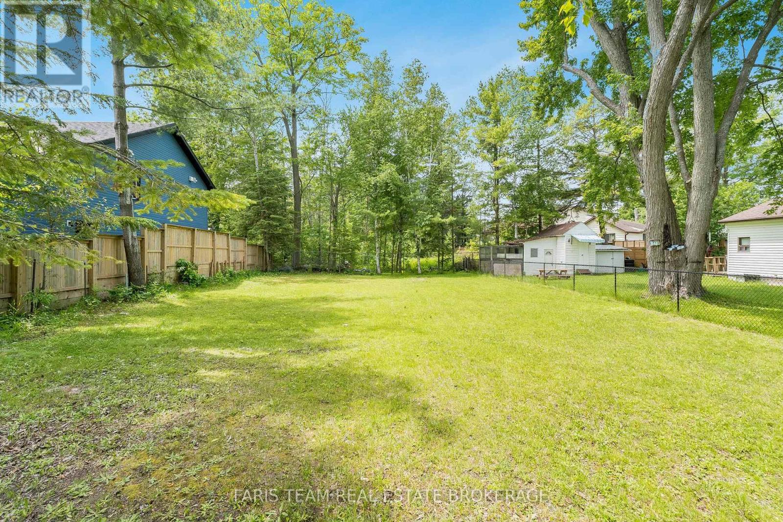 40 Nancy Street, Wasaga Beach, Ontario  L9Z 2K4 - Photo 3 - S13489982